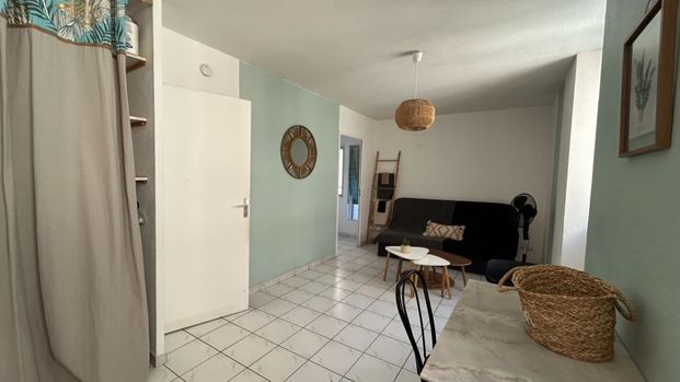 A LOUER // studio de 22.80 m² en intra-muros AVIGNON, - Photo 1