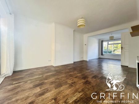 Hill Road, Benfleet, SS7 - Photo 3