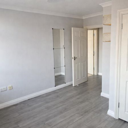 1 Bed Flat, Wheatley Court, SW2 - Photo 3