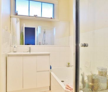 5/159 Maltravers Road, Ivanhoe - Photo 3