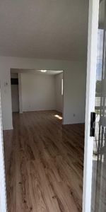 Plusieurs unités disponibles dans un immeuble calme et bien entretenu - Photo 3