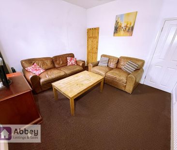 4 bedroom house to rent - Photo 2