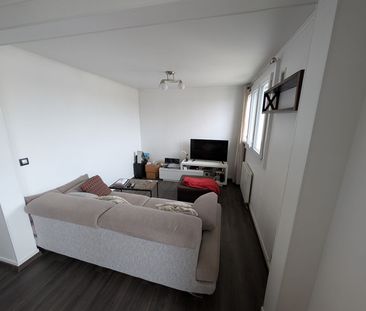 Location Appartement 3 pièces 72m² - Photo 2