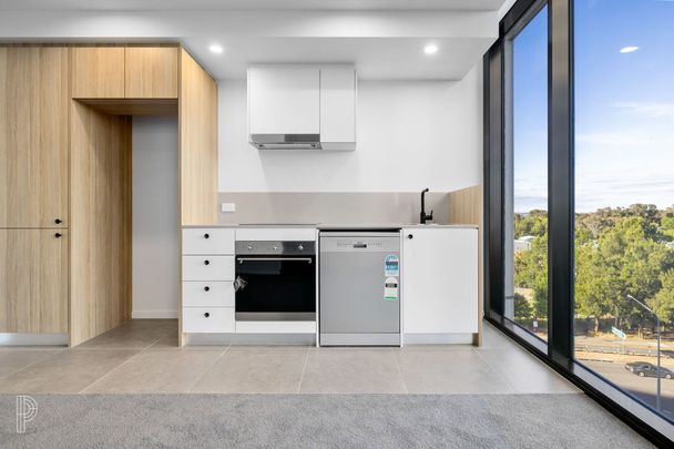 Modern apartment in a fantastic location - Photo 1