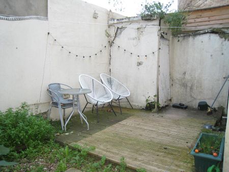 1 bedroom flat to rent - Photo 5