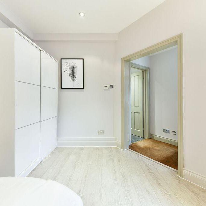 Studio to rent - Photo 1