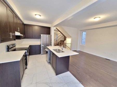 Property For Lease | W8183986 - Photo 3