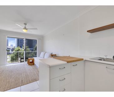 286/35 Palm Avenue, Surfers Paradise QLD 4217 - Apartment For Rent ... - Photo 3