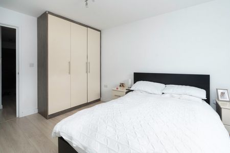 Fabian House, Cannon Street Road, Whitechapel E1 - Photo 4