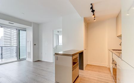 For Lease - 7 Grenville Street Unit# 4105, Toronto, Ontario - Photo 2