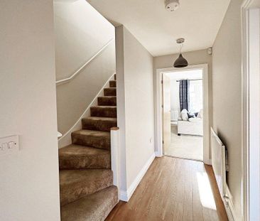 3 bedroom semi-detached house to rent - Photo 6