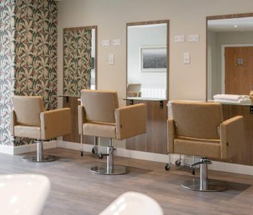 1 bedroom retirement property to rent - Photo 5