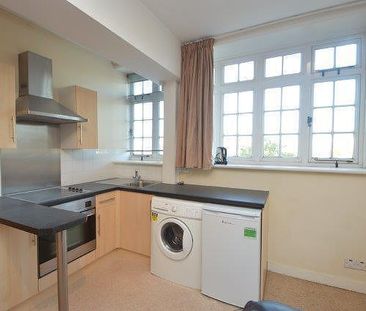 Studio to rent - Photo 3