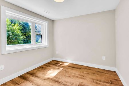 For Lease - 986 Srigley Street Unit# Unit B, Newmarket, Ontario - Photo 2