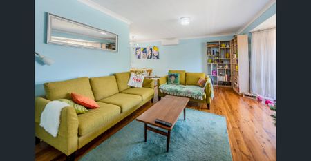 Bright & Airy Living in a Peaceful Emu Plains Pocket - Photo 2