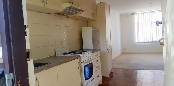 Charming Two-Bedroom Unit in Kilkenny - Photo 2