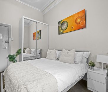 Paddington - Photo 1