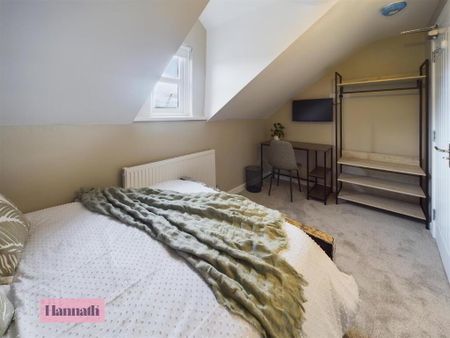 Room 5, 46 Portmore Street, Portadown, Craigavon, BT62 3NF - Photo 4