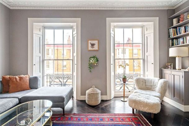 A stylish three double bedroom upper maisonette within the heart of Islington on this quiet residential road. - Photo 1