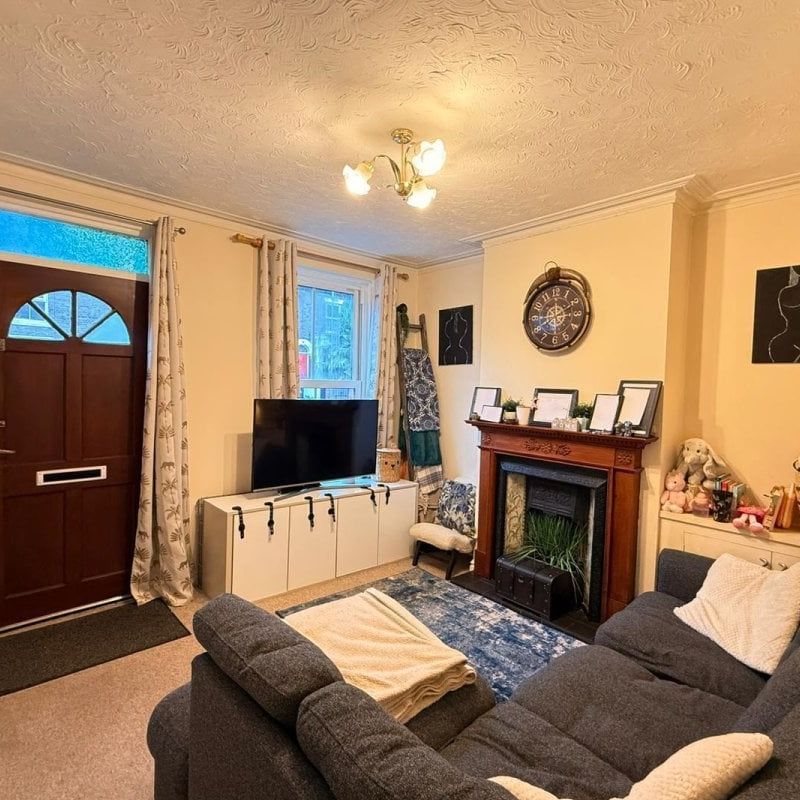 Salisbury Road - Photo 1