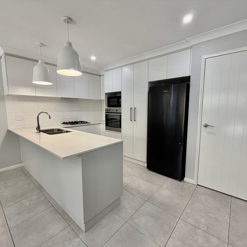 Comfortable and convenient furnished living - Photo 1