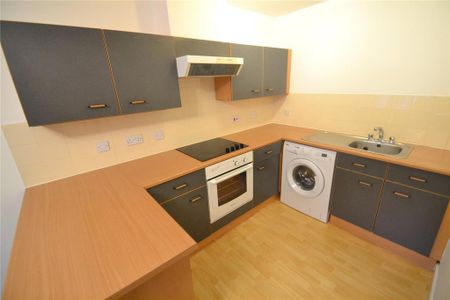 1 bedroom flat to rent - Photo 4