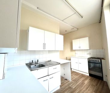 3 bedroom house to rent West Street, PO16 - Photo 4