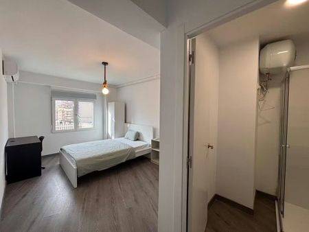 Avinguda del Primat Reig, Valencia, Valencian Community 46019 - Photo 4