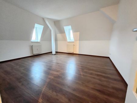 Schöne geräumige Dachgeschosswohnung in Stadtvilla - Photo 5