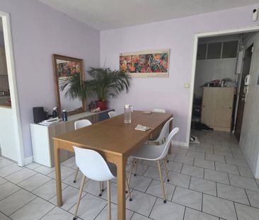 Location Appartement 4 pièces 82m² ANGOULEME 16000 - Photo 3