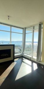 *Central Lonsdale with Spectacular Views* (Vista Place) - 2bed/2bath - Photo 4