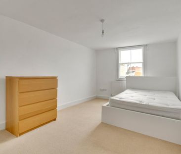 3 bedroom apartment to rent - Photo 1