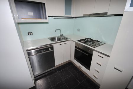 907/68 La Trobe Street - Photo 4