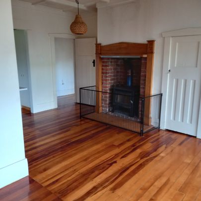 Gorgeous in Glenholme - Glenholme - Photo 1