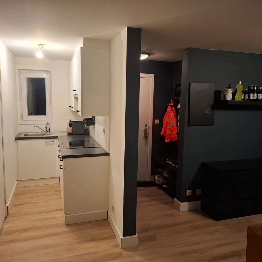 Gezellig dakappartement met 1 slaapkamer en groot terras - Photo 1