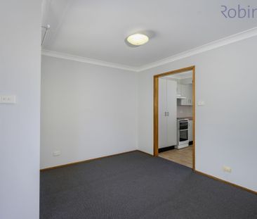 Two Bedroom Air Conditioned Town House with parking - Photo 4