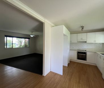 Browns Plains Central Living&excl; - Photo 2