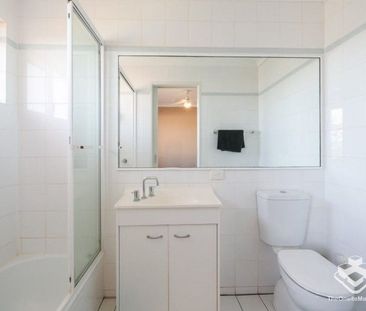 Ormiston 2 Bedroom, 2 ensuit close to all amenities - Photo 3