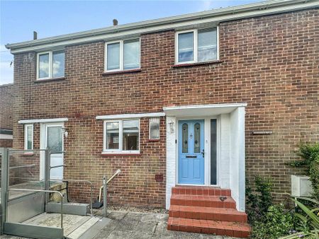 3 bedroom semi-detached house to rent - Photo 3