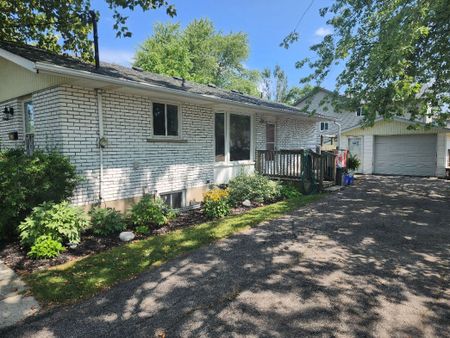 For Lease - 4132 Campbell Avenue, Niagara Falls, Ontario - Photo 3