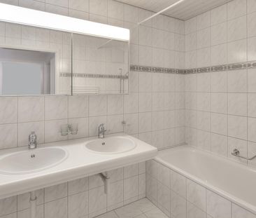 Helle 3,5 Zimmer Wohnung in zentralerLage von Münsingen - Foto 4