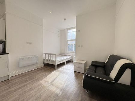 1 bedroom apartment to rent - Photo 2