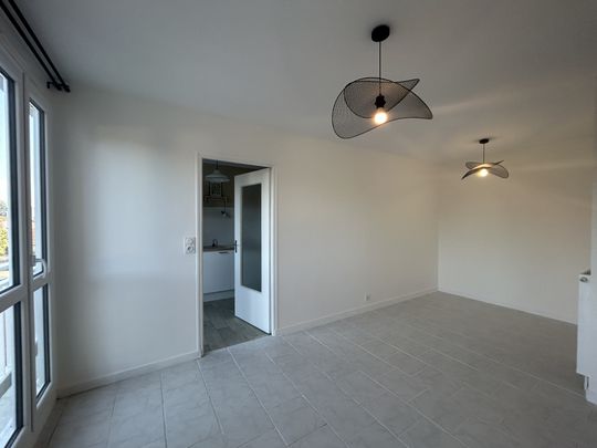 Location Appartement 1 pièce 30m² TROYES 10000 - Photo 1