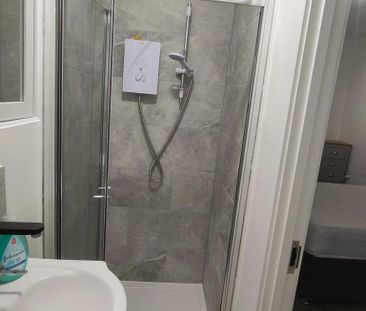 Studio to rent - Photo 6