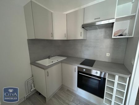 Location Appartement 2 pièces 47m² LAVAL 53000 - Photo 2