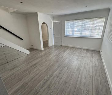 4 bedroom house to rent - Photo 2