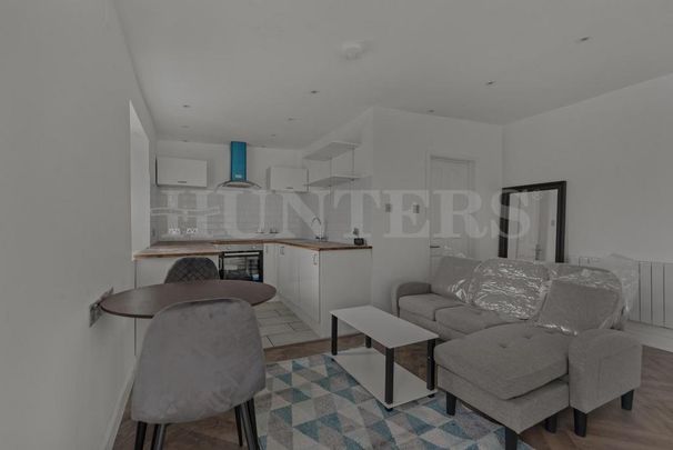 Studio to rent - Photo 1