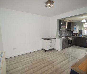 3 bedroom terraced house to rent - Photo 6