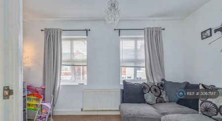 2 bedroom terraced house to rent - Photo 2