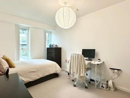 Oceanis Apartments, Seagull Lane, London - Photo 3